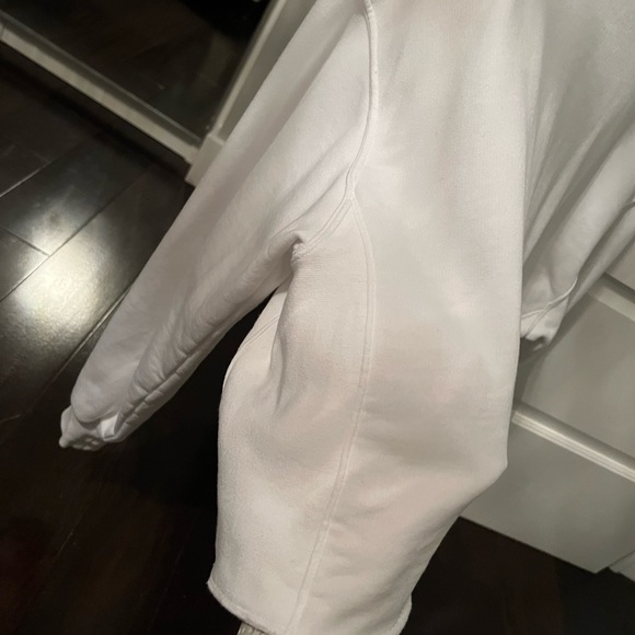 ARITZIA TNA CREWNECK - Picture 2 of 4